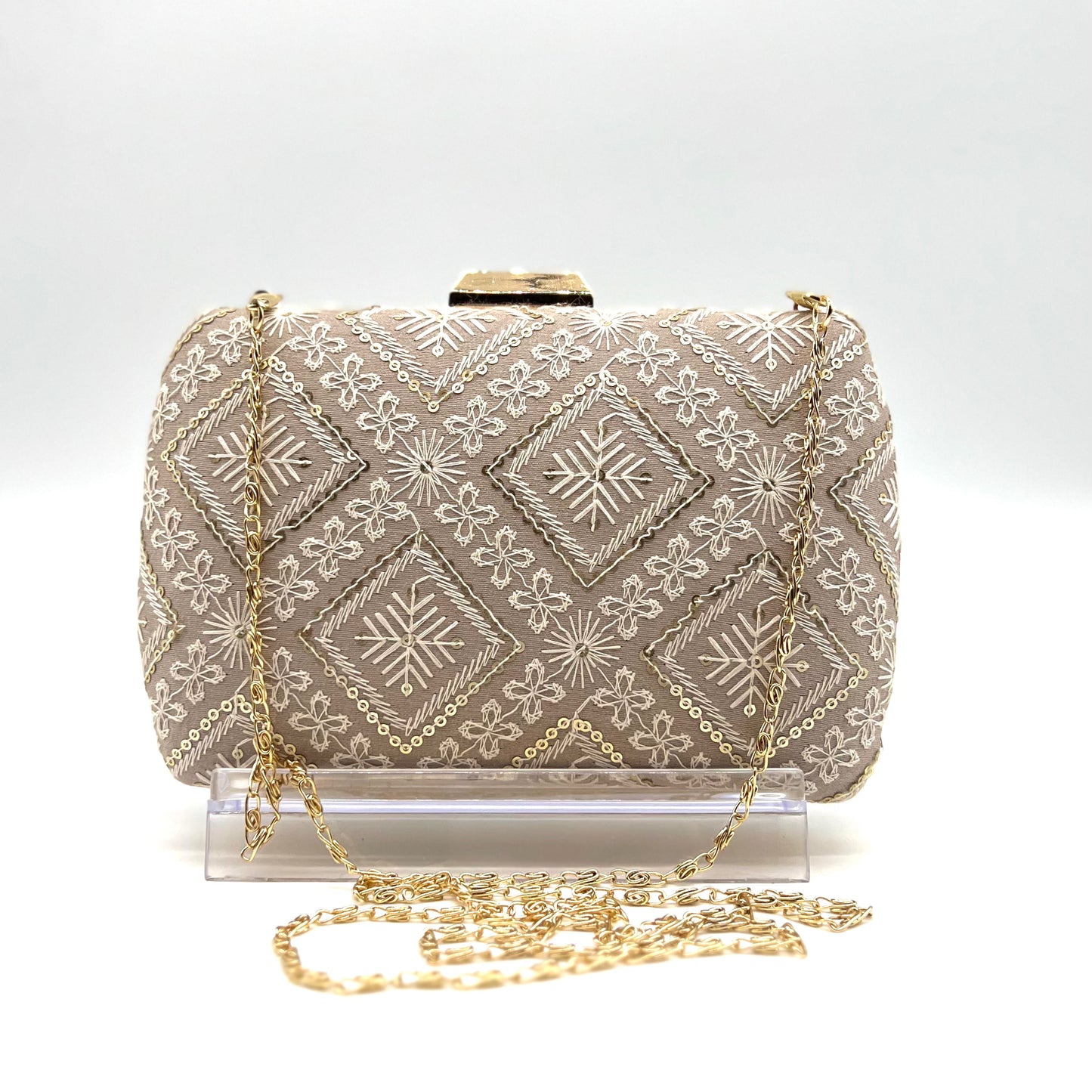 Chikankari clutch - Rounded Rectangle